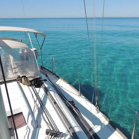 Boat & Sailing Torregrande Sinis Yachting *