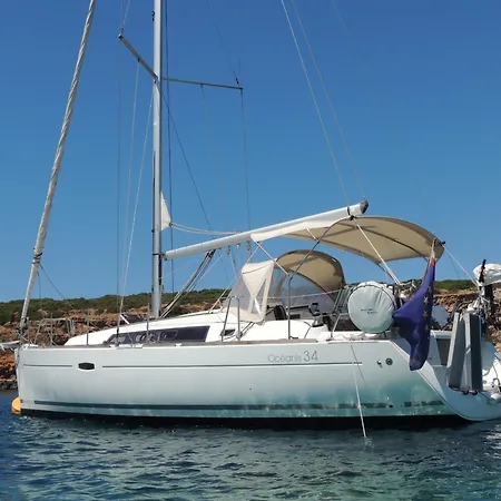 Boat & Sailing Torregrande Sinis Yachting Båthotell *